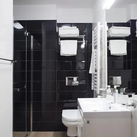 Centrum Gliwicka 18 3*