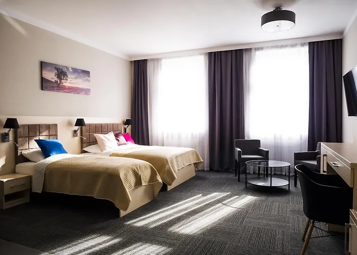 Centrum Gliwicka 18 3* ביטום