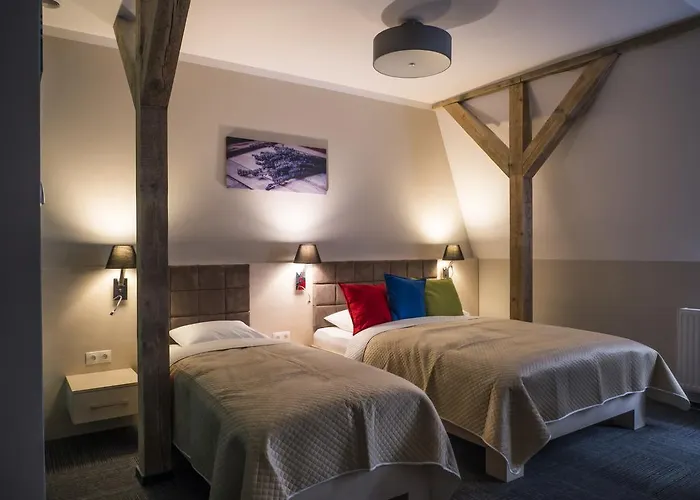 Centrum Gliwicka 18 3* ביטום